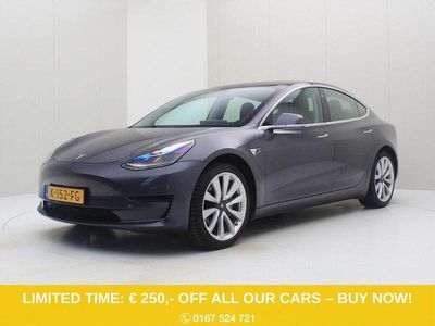 Grau Gebraucht 2020 Tesla Model 3 Standard Range Limousine | 18.900 € (Guter Preis)