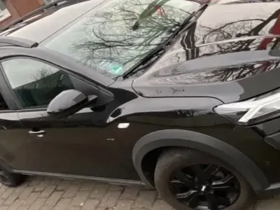 Gebraucht Dacia Jogger Extreme 101 PS (74 kW) 2023 Schwarz Van / Kleinbus
