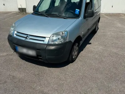 Gebraucht Citroën Berlingo 75 PS (55 kW) 2006 Silber Van / Kleinbus