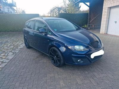 Gebraucht Seat Altea XL Sport 125 PS (91 kW) 2009 Blau Van / Kleinbus