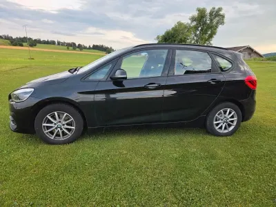 Gebraucht BMW 220 Active Tourer Advantage 192 PS (141 kW) 2018 Schwarz Van / Kleinbus