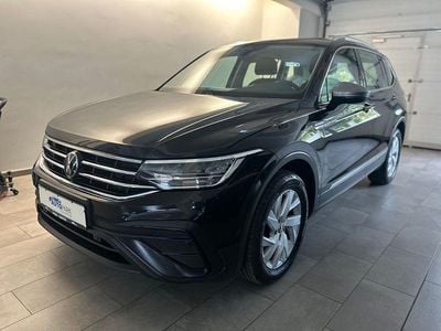 Schwarz Gebraucht 2022 VW Tiguan Allspace Life SUV | 23.980 € (Fairer Preis)