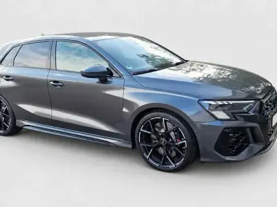 Gebraucht Audi RS3 Sport 400 PS (294 kW) 2023 Grau Limousine