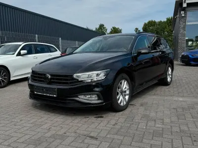 Gebraucht VW Passat Business 150 PS (110 kW) 2021 Schwarz Kombi