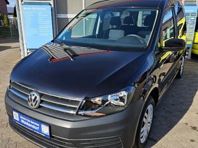 Gebraucht VW Caddy Trendline 125 PS (91 kW) 2018 Deep black perleffekt Van / Kleinbus