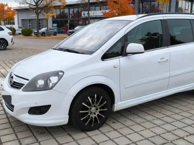 Gebraucht Opel Zafira Sport 150 PS (110 kW) 2011 Weiß Van / Kleinbus