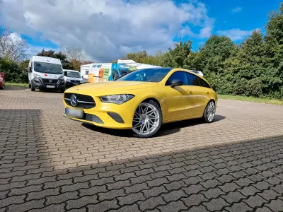 Gebraucht Mercedes CLA200 150 PS (110 kW) 2021 Gelb Coupé