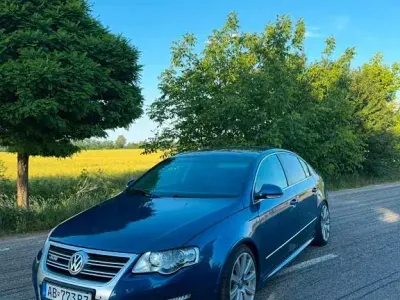 Gebraucht VW Passat R 299 PS (219 kW) 2009 Blau Limousine
