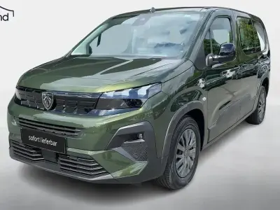 Gebraucht Peugeot Rifter Allure 131 PS (96 kW) 2025 Grün Van / Kleinbus