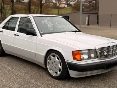 Gebraucht Mercedes 190 132 PS (97 kW) 1988 Weiß Limousine