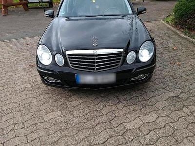 Mercedes E280