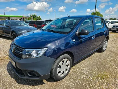Używany Dacia Sandero Acces 73 KM (53 kW) 2018 Niebieski Sedan/Limuzyna