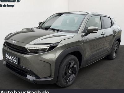 Neu Toyota Urban Cruiser 127 kW (174 PS) 2026 Land breeze green SUV