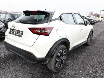 Gebraucht Nissan Juke Acenta 114 PS (83 kW) 2023 Brilliant white pearl brilliant white pearl SUV
