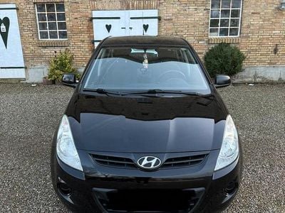 Gebraucht Hyundai i20 75 PS (55 kW) 2012 Schwarz Limousine