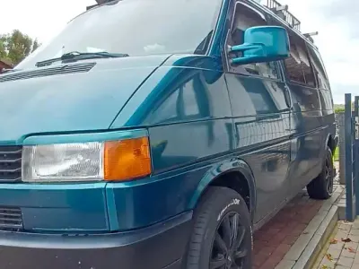 Gebraucht VW Multivan 78 PS (57 kW) 1995 Grün Van / Kleinbus