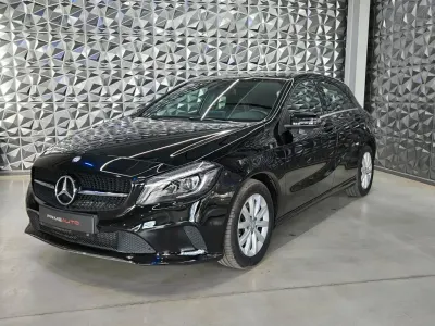 Używany Mercedes A160 Style 102 KM (75 kW) 2017 Czarny Sedan/Limuzyna