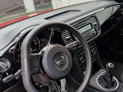 Gebraucht VW Beetle Design 105 PS (77 kW) 2012 Rot Kleinwagen