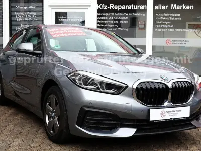 Gebraucht BMW 118 Advantage 136 PS (100 kW) 2022 Grau Limousine