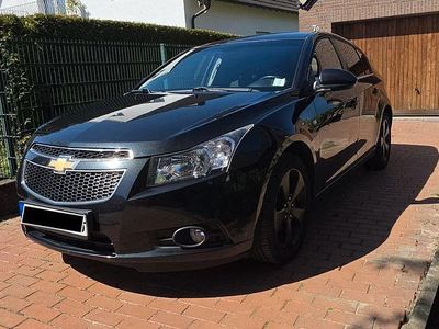 Second-hand Chevrolet Cruze LTZ 163 CP (119 kW) 2012 Negru Berlinǎ