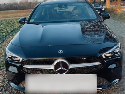 Gebraucht Mercedes CLA200 Shooting Brake 163 PS (119 kW) 2019 Schwarz Kombi