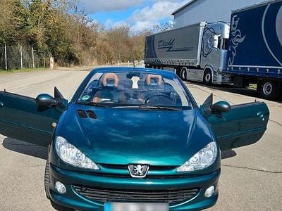 Gebraucht Peugeot 206 CC 80 PS (58 kW) 2000 Grün Cabrio