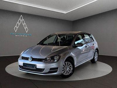 Second-hand VW Golf VII Trendline 105 CP (77 kW) 2014 Argintiu Berlinǎ