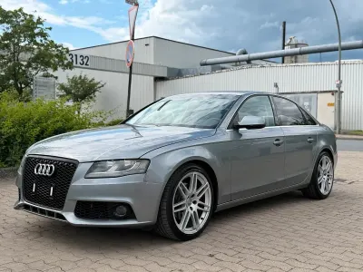 Gebraucht Audi A4 136 PS (100 kW) 2010 Grau Limousine
