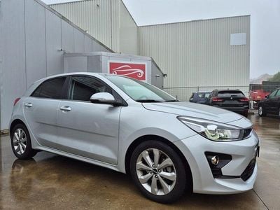 Second-hand Kia Rio 101 CP (74 kW) 2023 Gri Berlinǎ