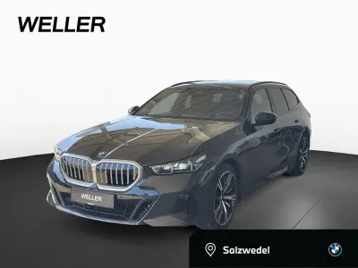 Gebraucht BMW 520 M Sport 208 PS (152 kW) 2026 Grau Kombi