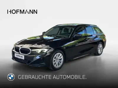 Gebraucht BMW 318 Shadowline 150 PS (110 kW) 2023 Saphirschwarz metallic Kombi