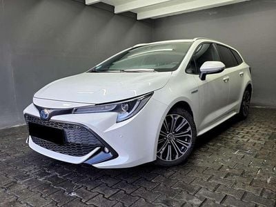 Weiß Gebraucht 2019 Toyota Corolla Edition Kombi | 15.700 €