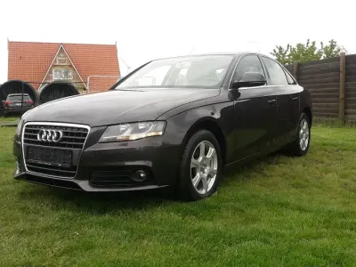Używany Audi A4 Ambiente 160 KM (117 kW) 2009 Szary Sedan/Limuzyna