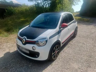 Gebraucht Renault Twingo Luxe 90 PS (66 kW) 2015 Weiß Kleinwagen