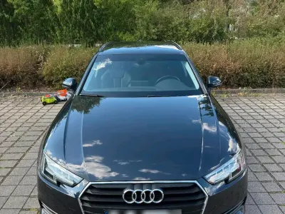 Gebraucht Audi A4 190 PS (139 kW) 2017 Blau Kombi