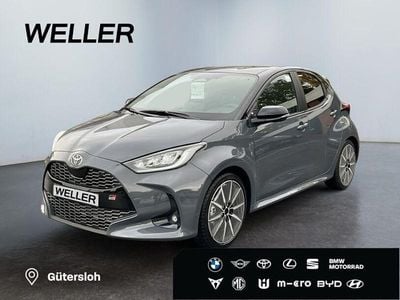 Grau Neu 2025 Toyota Yaris Hybrid Sport Kleinwagen | 27.480 € (Guter Preis)