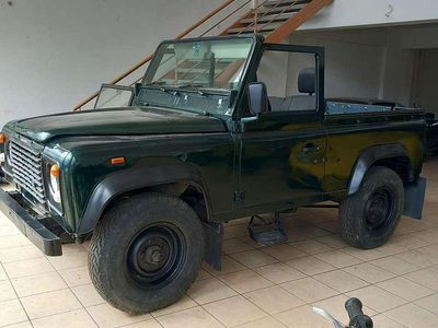 Gebraucht Land Rover Defender 136 PS (100 kW) 1988 Grün SUV