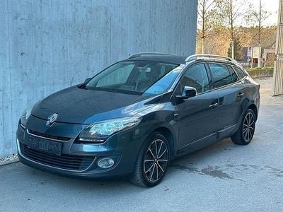 Gebraucht Renault Mégane III Bose Edition 131 PS (96 kW) 2012 Grau Limousine