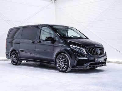 Schwarz Gebraucht 2023 Mercedes V300 Van / Kleinbus | 92.820 €