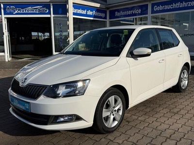 Gebraucht Skoda Fabia Ambition 95 PS (69 kW) 2018 Weiß Limousine