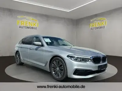 Gebraucht BMW 520 Sport Line 190 PS (139 kW) 2019 Glaciersilber Kombi