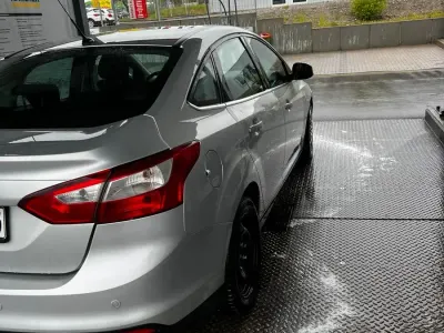 Gebraucht Ford Focus 150 PS (110 kW) 2011 Silber Limousine