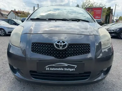 Gebraucht Toyota Yaris 86 PS (63 kW) 2008 Grau Kleinwagen