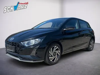 Neu Hyundai i20 Trend 101 PS (74 kW) 2025 Schwarz Kleinwagen