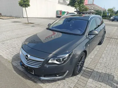 Gebraucht Opel Insignia Innovation 140 PS (102 kW) 2014 Grau Kombi