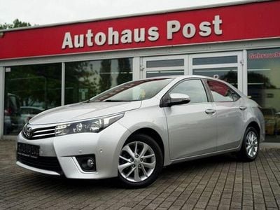 Second-hand Toyota Corolla Life+ 132 CP (97 kW) 2015 Argintiu Berlinǎ