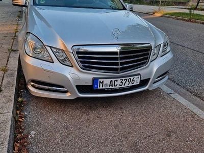 Mercedes E200
