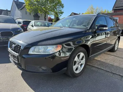 Begagnad Volvo V70 Kinetic 145 HK (106 kW) 2009 Svart Kombi