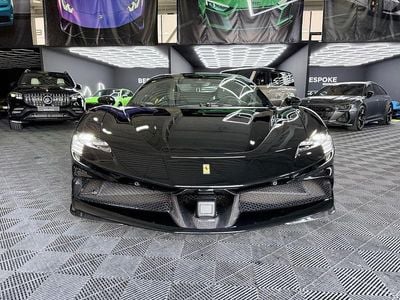 Gebraucht Ferrari SF90 999 PS (734 kW) 2024 Schwarz Cabrio
