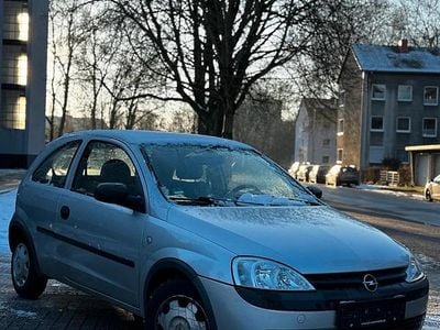 Silber Gebraucht 2001 Opel Corsa Kleinwagen | 950 € (Guter Preis)